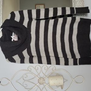 Juinors tunic sweater